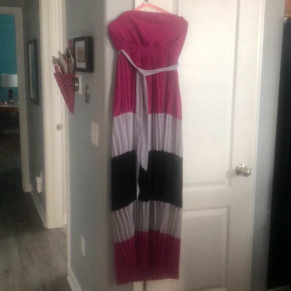 ✨NWT✨ YA LOS ANGELES Strapless Striped Maxi - Picture 2 of 6